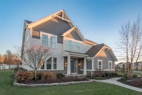 6193 Dietz Dr, Canal Winchester, OH 43110