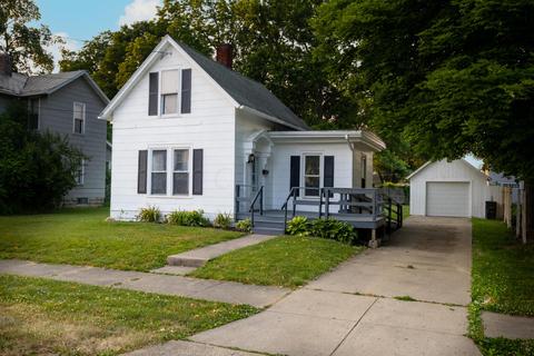 703 E Chestnut St, Mount Vernon, OH 43050
