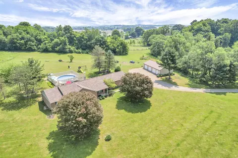 8856 Drums Bottom Rd NE, Thornville, OH 43076
