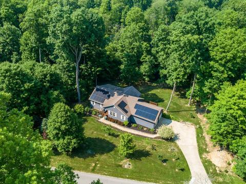 378 Floralwood Dr, Howard, OH 43028