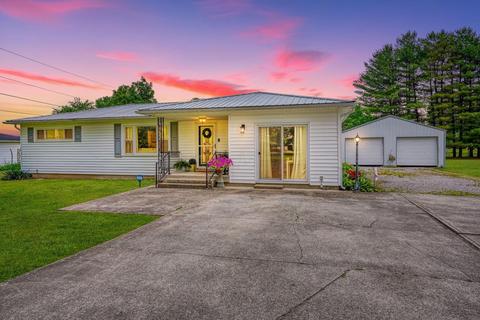 323 Hoffman Ln, Waverly, OH 45690