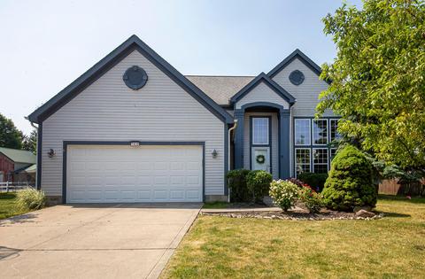 7839 Royal Park Dr, Lewis Center, OH 43035