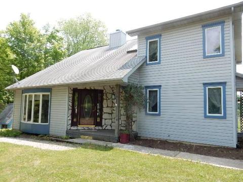 9961 Springwater Dr, Mount Vernon, OH 43050