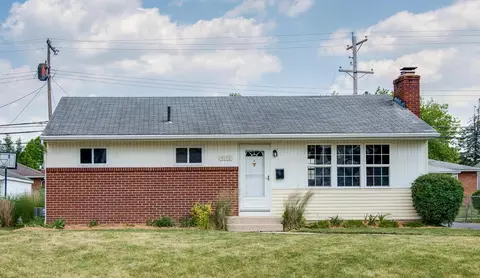 4172 Maplegrove Dr, Grove City, OH 43123