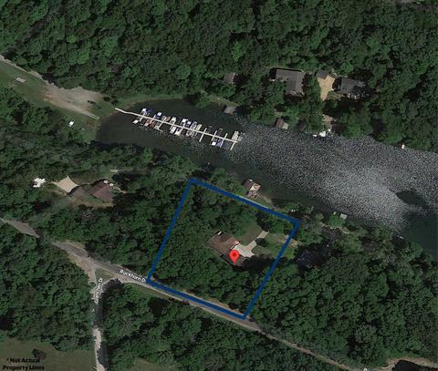 2440 W Buckhorn Dr, Millersburg, OH 44654