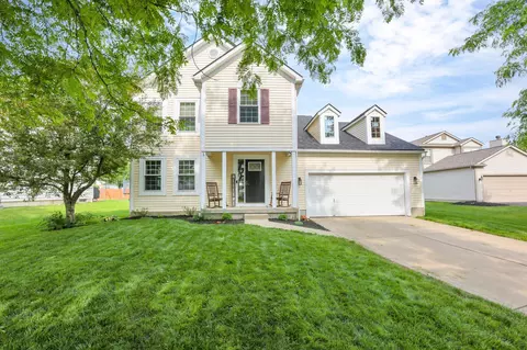 307 Glenmoore Ct, Pataskala, OH 43062