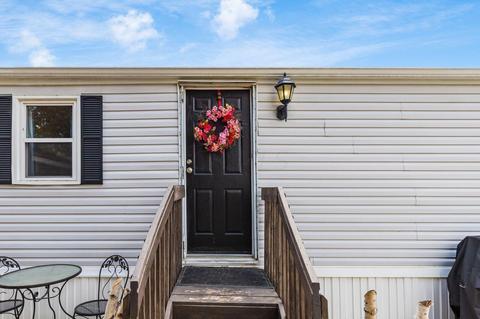 1330 Hanover Rd #202, Delaware, OH 43015