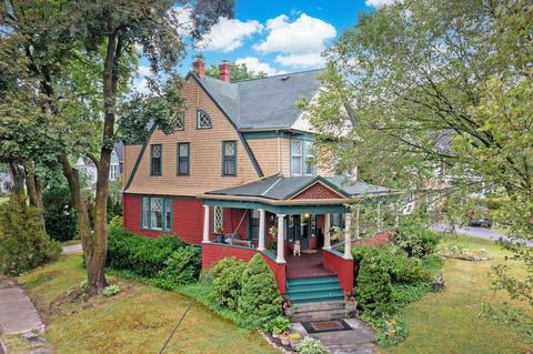 803 Center St, Ashland, OH 44805