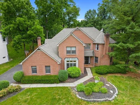 9805 Camelot St NW, Pickerington, OH 43147