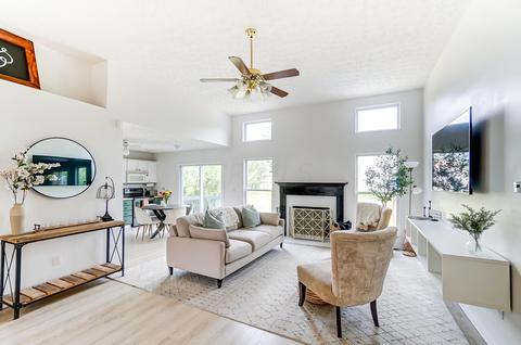 1026 Crossbrook Blvd, Galloway, OH 43119 photo 5