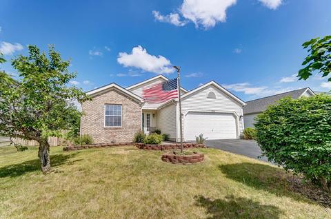1026 Crossbrook Blvd, Galloway, OH 43119 photo 2