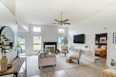 1026 Crossbrook Blvd, Galloway, OH 43119 photo 4