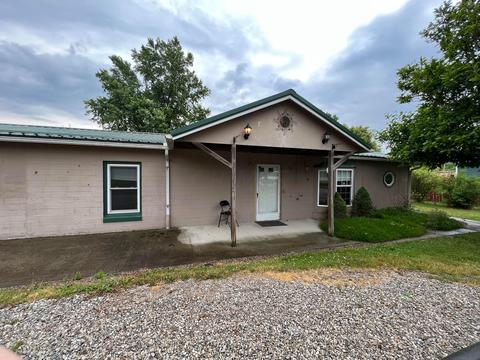 4415 Bessemer Rd, Nelsonville, OH 45764