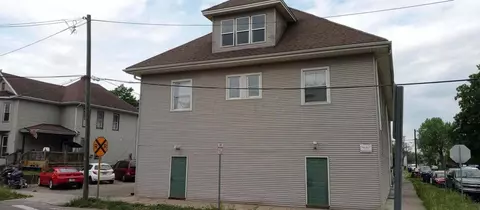 403 Maple Ave, Newark, OH 43055 photo 2