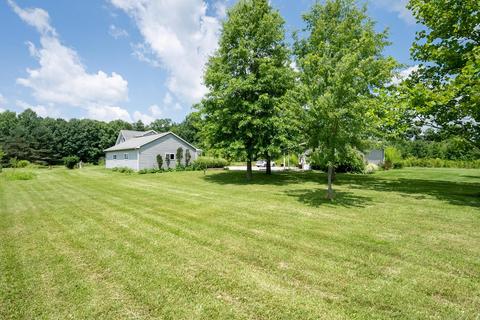 1055 N Old State Rd, Delaware, OH 43015