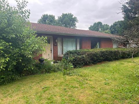 5011 East St, Ashville, OH 43103
