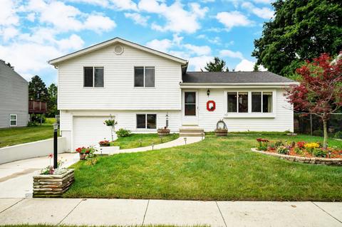 711 Lakefield Dr, Galloway, OH 43119