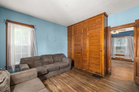 413 W Pearl St, Willard, OH 44890 photo 11