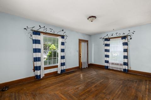 413 W Pearl St, Willard, OH 44890 photo 8