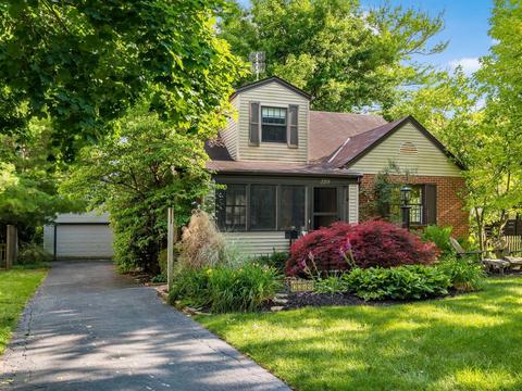 2219 Edington Rd, Columbus, OH 43221