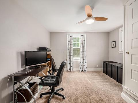 156 E Pacemont Rd, Columbus, OH 43202 photo 26