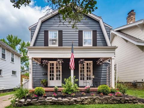 156 E Pacemont Rd, Columbus, OH 43202 photo 1