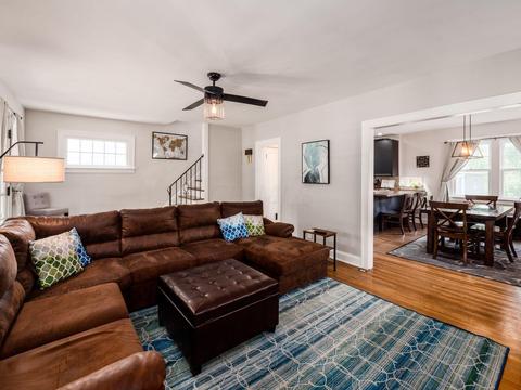 156 E Pacemont Rd, Columbus, OH 43202 photo 8
