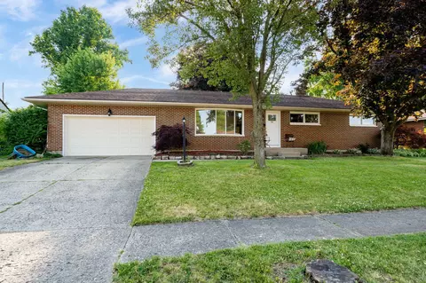 5111 Stoneridge Dr, Springfield, OH 45503