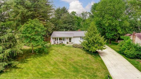 450 Knoll Dr, Granville, OH 43023