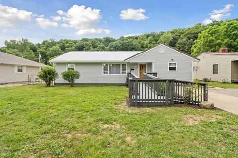327 Bartlett St, Bremen, OH 43107
