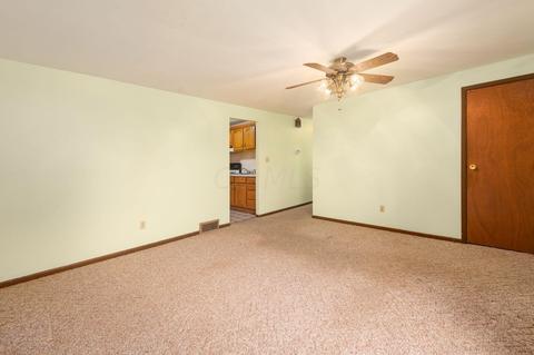 360 Cherokee Dr, Circleville, OH 43113 photo 3