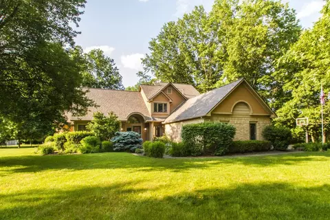 4251 Harlem Rd, Galena, OH 43021