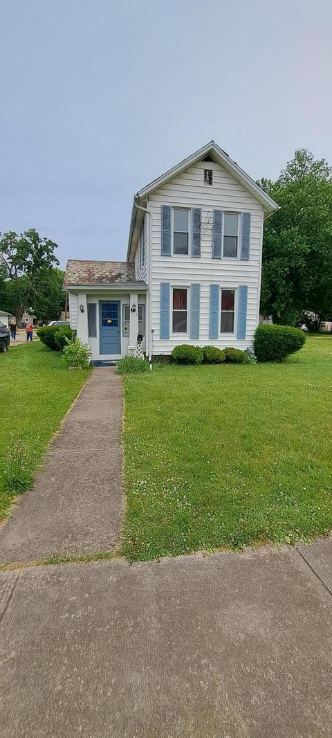 112 Chestnut St, Newark, OH 43055