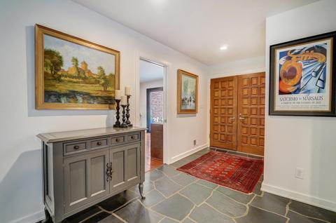 2707 Lear Rd, Columbus, OH 43220 photo 5