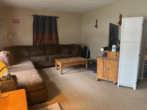364 Logan St, Circleville, OH 43113 photo 3