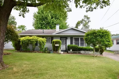 566 Roberts Ave, Marion, OH 43302