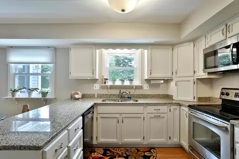 657 Sinsbury Dr E, Worthington, OH 43085 photo 13