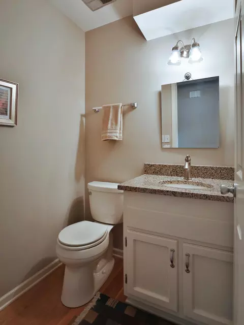 657 Sinsbury Dr E, Worthington, OH 43085 photo 23