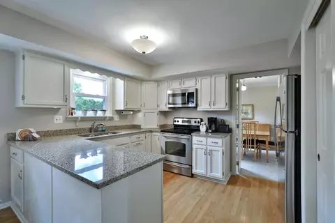657 Sinsbury Dr E, Worthington, OH 43085 photo 14