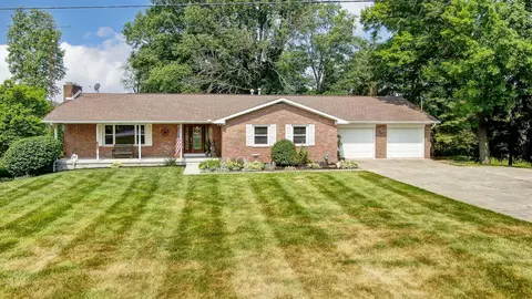 2105 Cheviot Hills Dr, Springfield, OH 45505