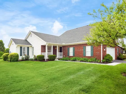 8311 Kingfisher Ln, Pickerington, OH 43147