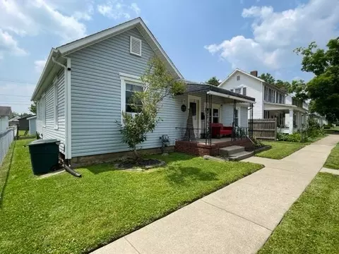 595 E Hunter St, Logan, OH 43138 photo 2