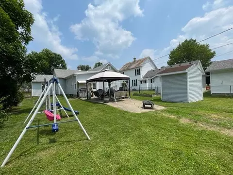 595 E Hunter St, Logan, OH 43138 photo 4
