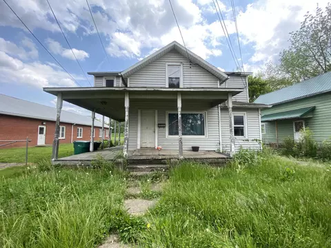 25 W National Dr, Newark, OH 43055