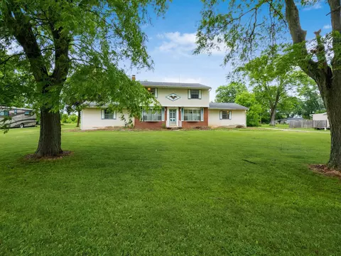 4434 Anglebrook Dr, Grove City, OH 43123