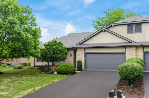 10199 Braemar Dr, Powell, OH 43065