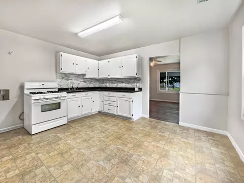 408 Stella Ave, Circleville, OH 43113 photo 6
