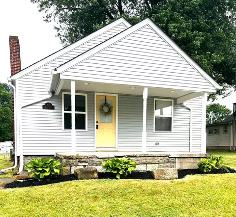 706 N Main St, Baltimore, OH 43105