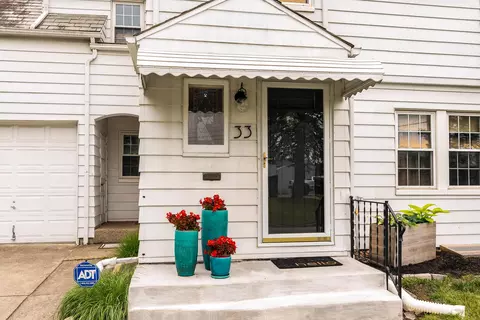 33 Powhatan Ave, Columbus, OH 43204