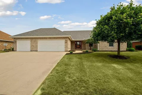608 Magnolia Dr, Greenville, OH 45331